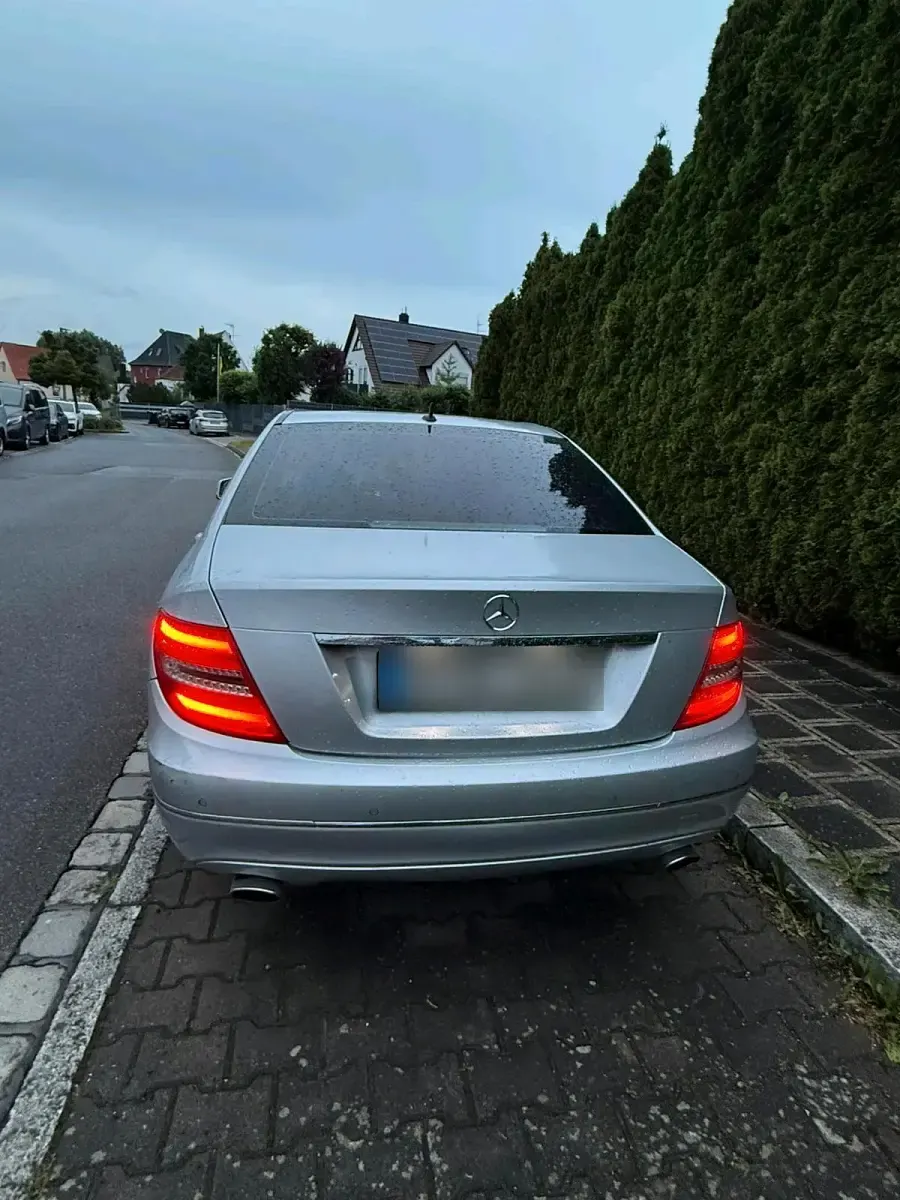 Gebraucht Mercedes C350 306 PS (225 kW) 2011 Silber Limousine