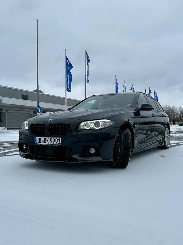 Gebraucht BMW 535 313 PS (230 kW) 2015 Blau Kombi