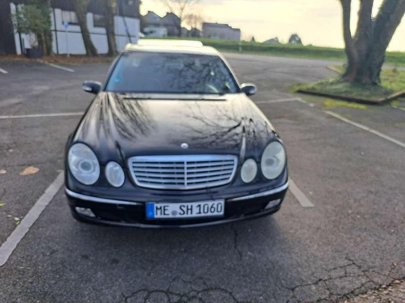 Gebraucht Mercedes E320 Elegance 224 PS (164 kW) 2004 Schwarz Limousine