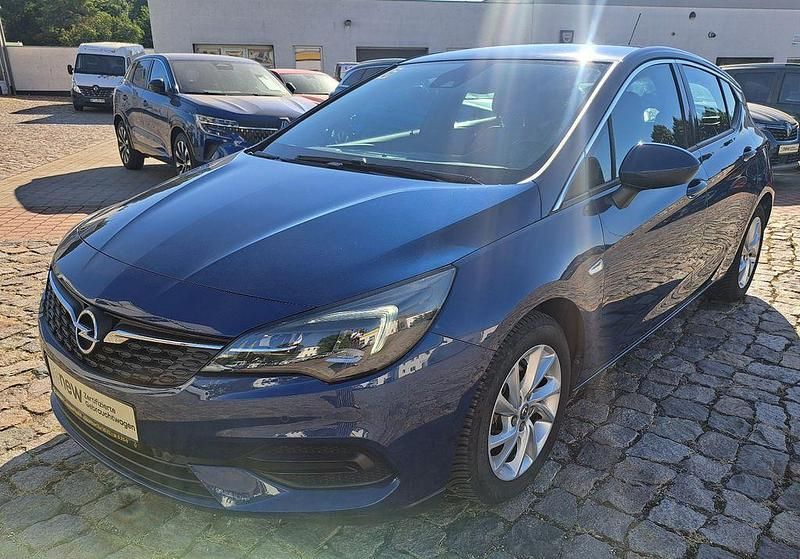 Gebraucht Opel Astra Elegance 131 PS (96 kW) 2021 Blau Limousine