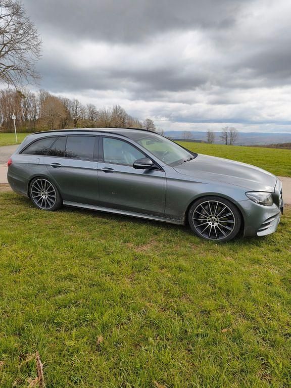 Gebraucht Mercedes E450 AMG 367 PS (269 kW) 2019 Grau Limousine