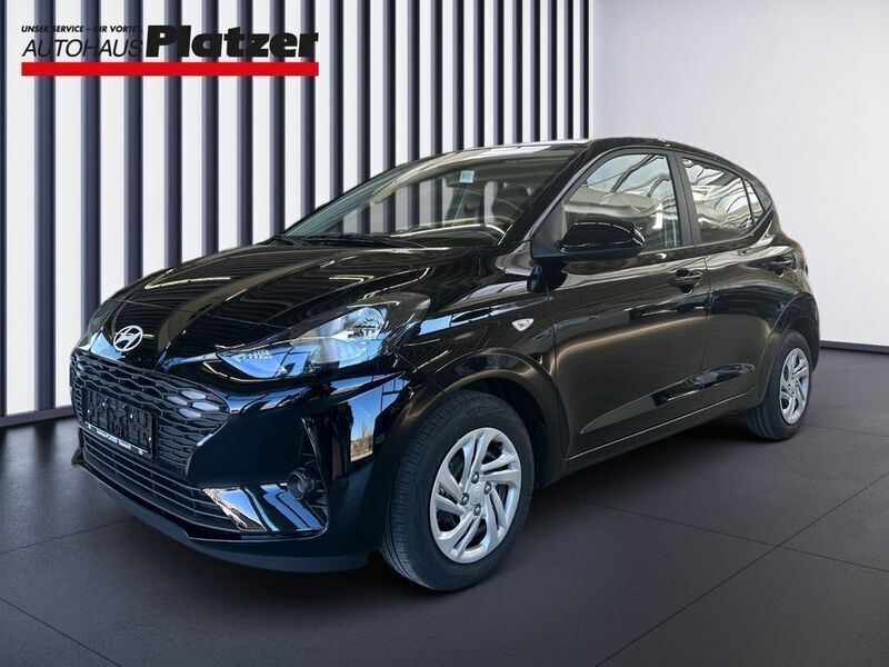 Gebraucht Hyundai i10 Select 63 PS (46 kW) 2024 Schwarz Kleinwagen