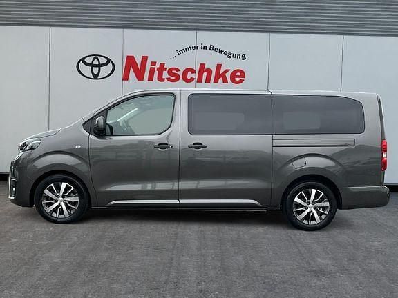 Gebraucht Toyota Proace Verso Plus 177 PS (130 kW) 2022 Basaltgrau metallic Kombi