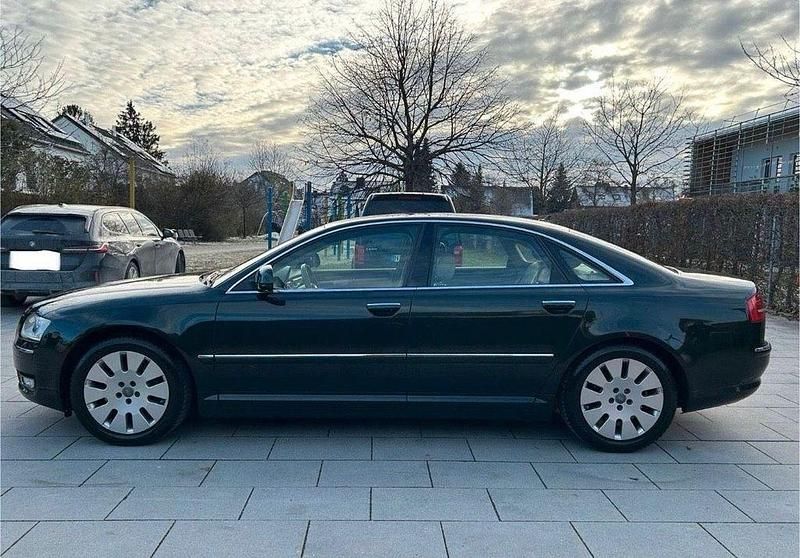 Gebraucht Audi A8 Ambiente 260 PS (191 kW) 2009 Grün Limousine