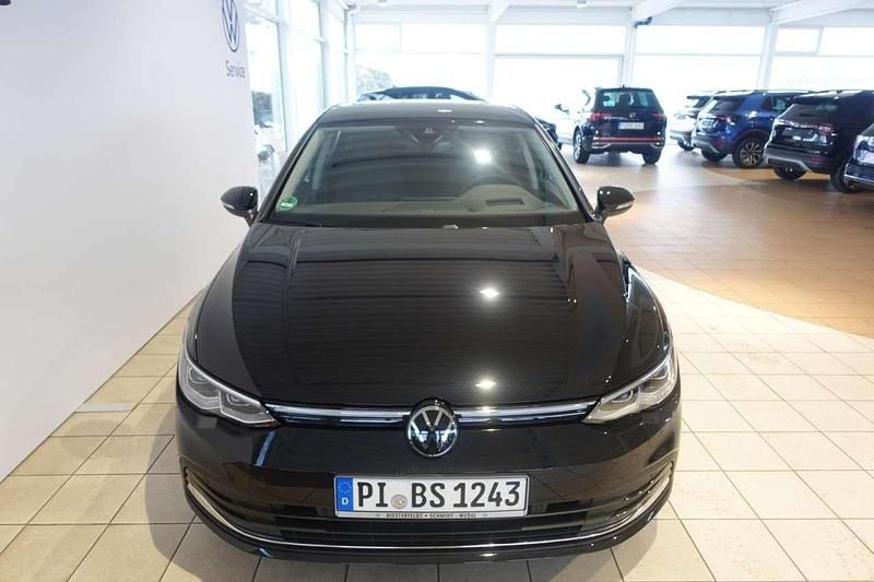 Gebraucht VW Golf VIII Move 150 PS (110 kW) 2023 Schwarz Limousine