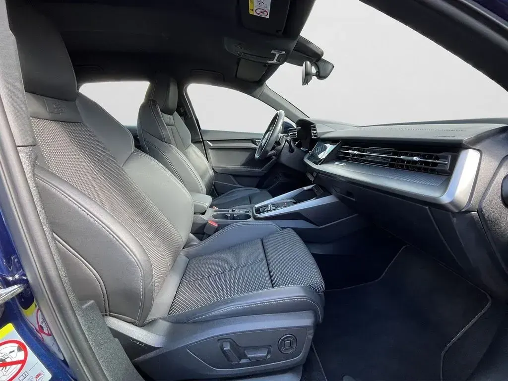 Gebraucht Audi e-tron S-Line 204 PS (150 kW) 2022 Blau SUV
