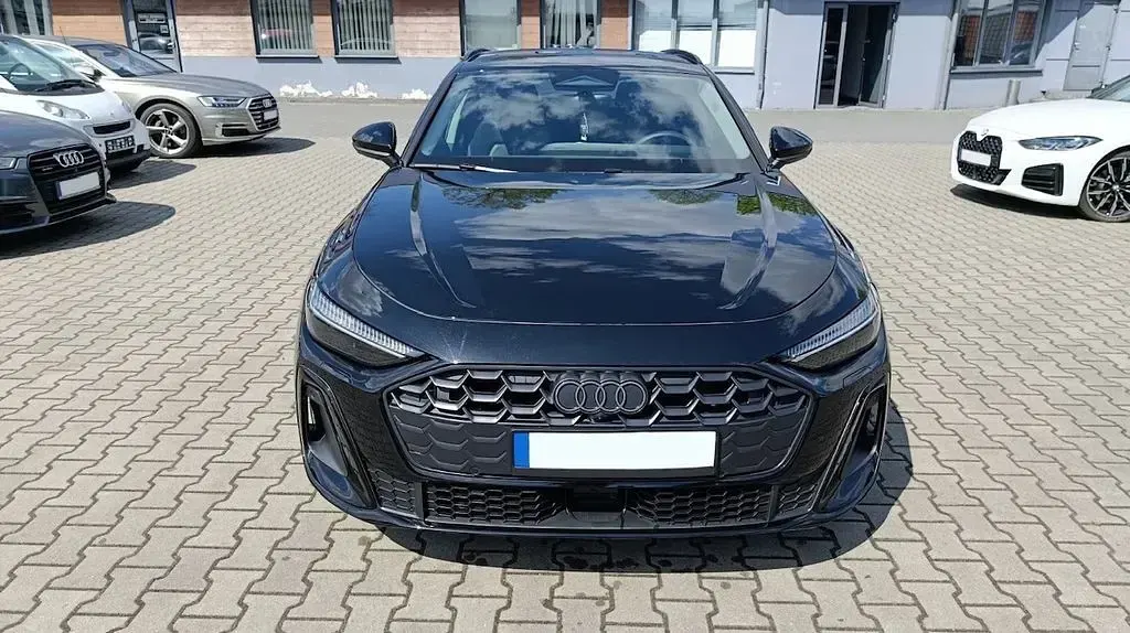 Gebraucht Audi A5 Sport 204 PS (150 kW) 2024 Schwarz Limousine