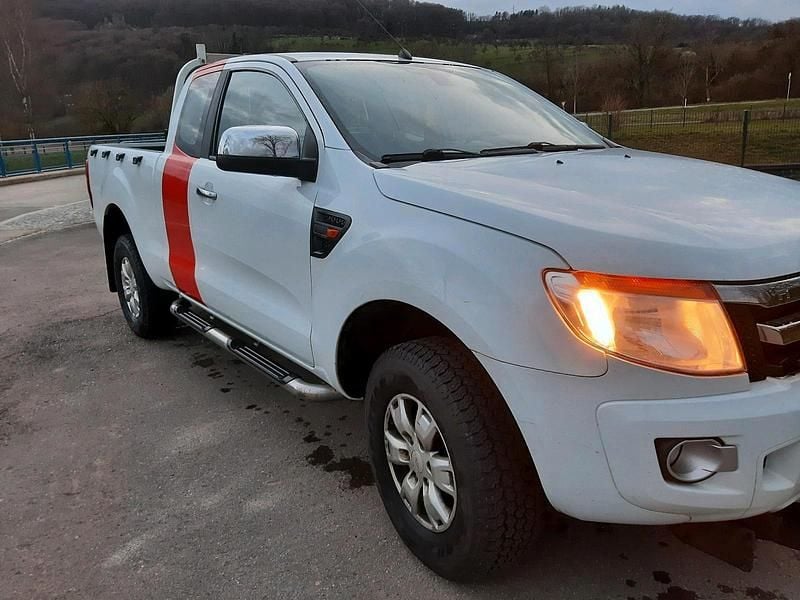 Gebraucht Ford Ranger 150 PS (110 kW) 2014 Weiß Pickup