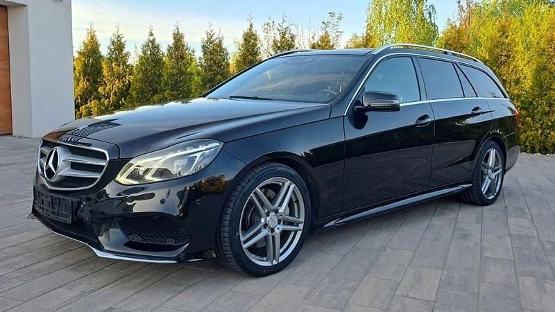 Gebraucht Mercedes E350 AMG 252 PS (185 kW) 2013 Schwarz Kombi