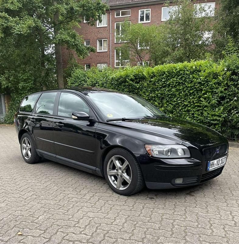 Schwarz Gebraucht 2006 Volvo V50 Kombi | 1.299 € (Guter Preis) - Bild 1/4