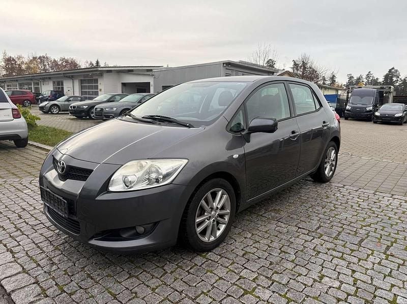 Grey metallic Gebraucht 2009 Toyota Auris Life Kleinwagen | 3.400 € (Guter Preis) - Bild 1/4