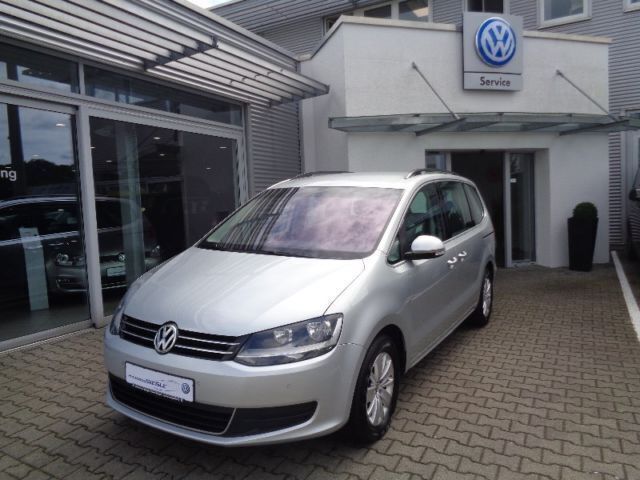 Gebraucht VW Sharan Comfortline 140 PS (102 kW) 2012 Silber metallic Van / Kleinbus