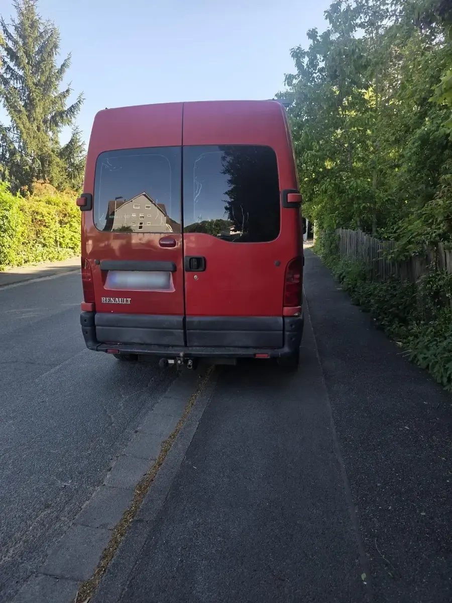 Gebraucht Renault Master 100 PS (73 kW) 2001 Rot Van / Kleinbus