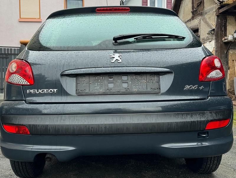 Gebraucht Peugeot 206+ 60 PS (44 kW) 2009 Schwarz Kleinwagen