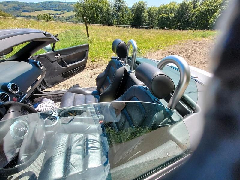 Gebraucht Audi TT Roadster 150 PS (110 kW) 2002 Silber Cabrio