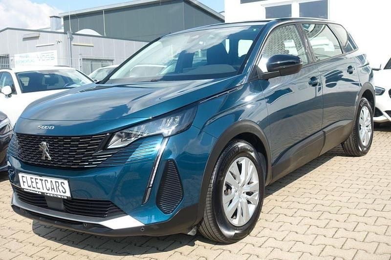 Blau Gebraucht 2022 Peugeot 5008 Active Van / Kleinbus | 23.200 € (Superpreis) - Bild 1/4