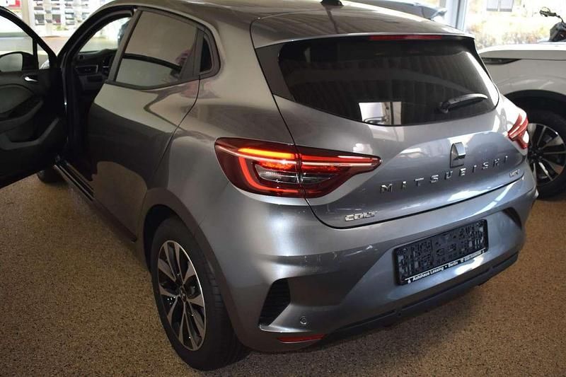 Neu Mitsubishi Colt Plus 143 PS (105 kW) 2025 Achatgrau Kleinwagen