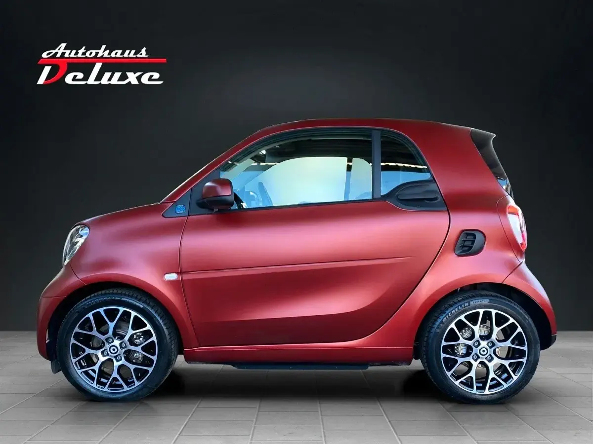 Gebraucht Smart ForTwo Coupé 60 kW (82 PS) 2023 Rot Coupé