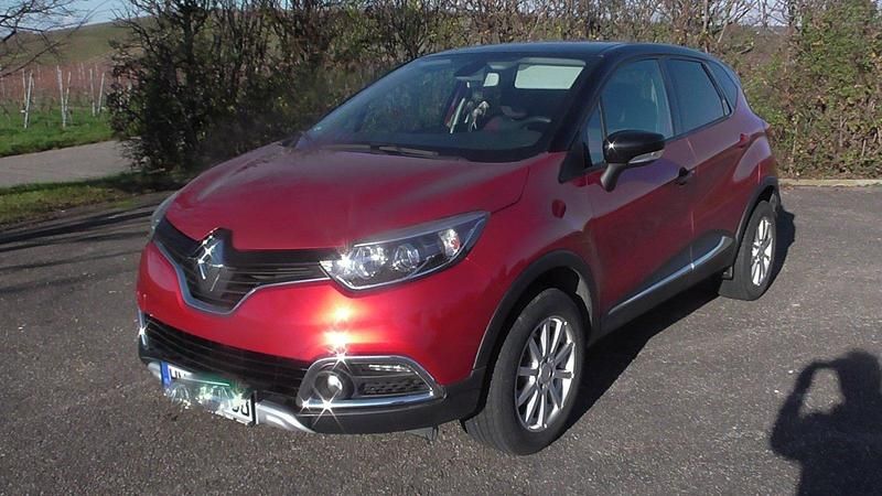 Rot Gebraucht 2016 Renault Captur XMOD SUV | 9.000 € (Guter Preis) - Bild 1/4