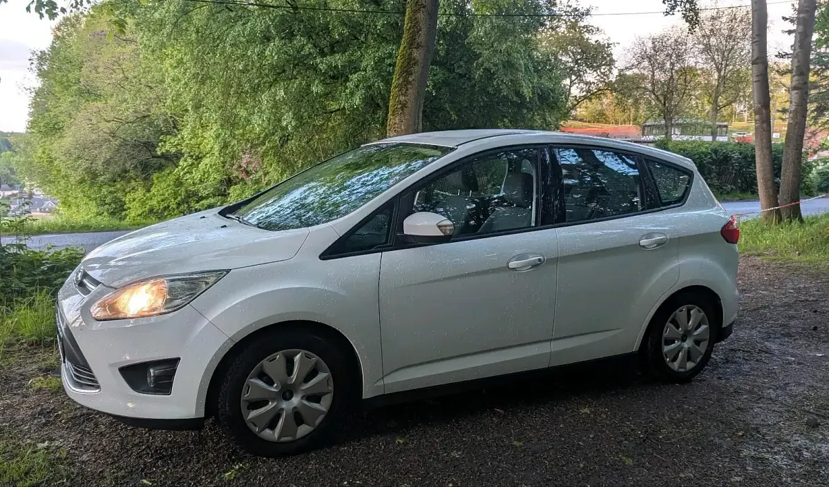 Używany Ford C-MAX 116 KM (85 kW) 2015 Biały Minivan