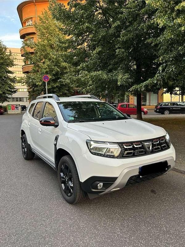 Weiß Gebraucht 2022 Dacia Duster Extreme SUV | 18.490 € (Fairer Preis) - Bild 1/4