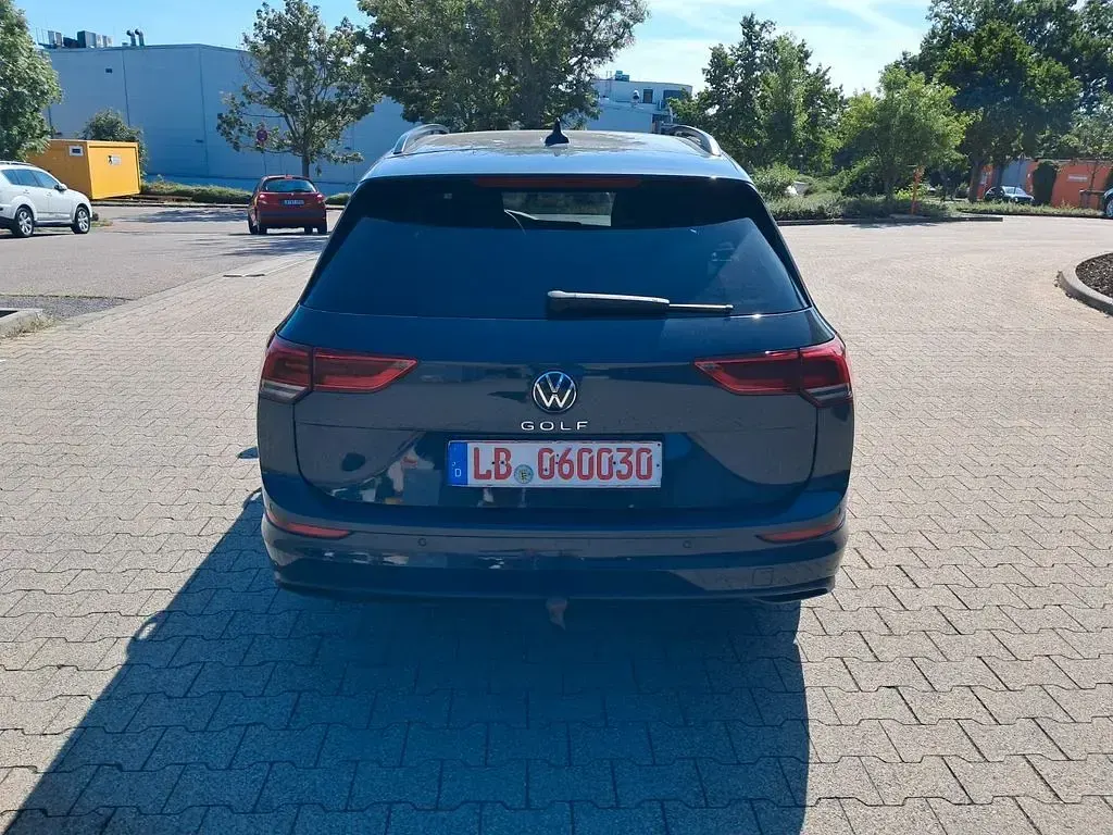 Gebraucht VW Golf VII Highline 150 PS (110 kW) 2021 Grau Kleinwagen