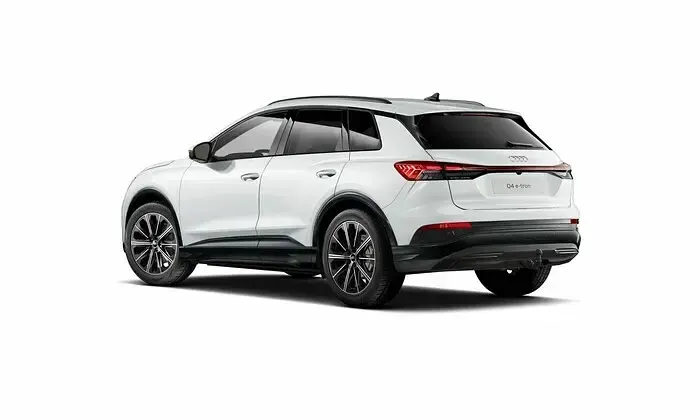 Usata Audi Q4 e-tron Ambiente 150 kW (204 CV) 2025 Bianco SUV