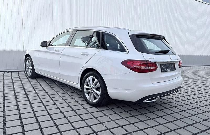 Gebraucht Mercedes C200 184 PS (135 kW) 2019 Weiß Kombi