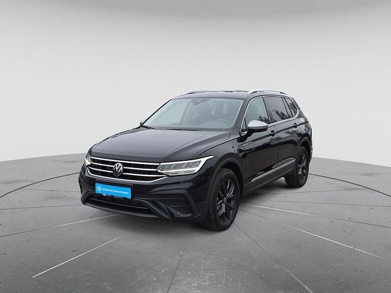 Neu VW Tiguan Allspace Life 150 PS (110 kW) 2025 Deep black perleffekt SUV