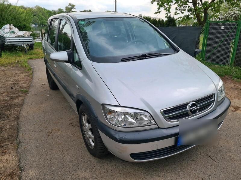 Grau Gebraucht 2003 Opel Zafira Njoy Van / Kleinbus | 799 € (Fairer Preis) - Bild 1/4
