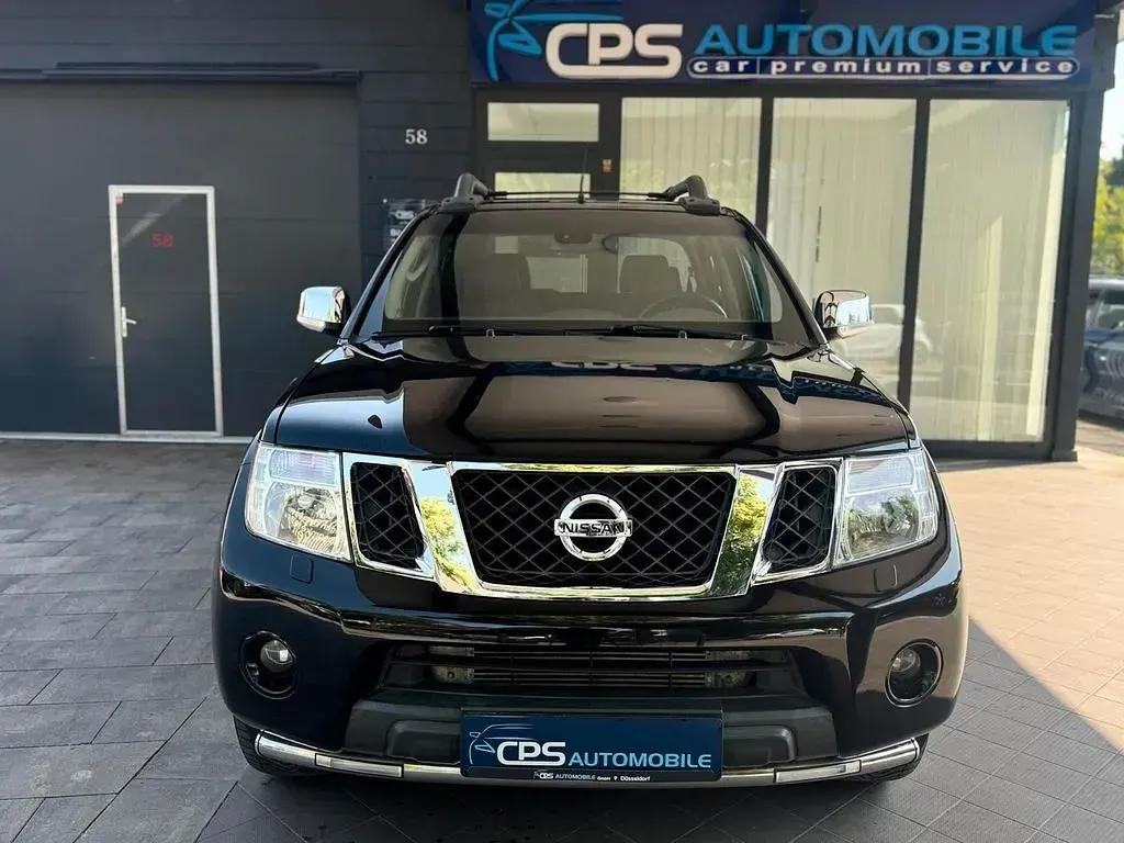 Gebraucht Nissan Navara 231 PS (169 kW) 2014 Schwarz Pickup