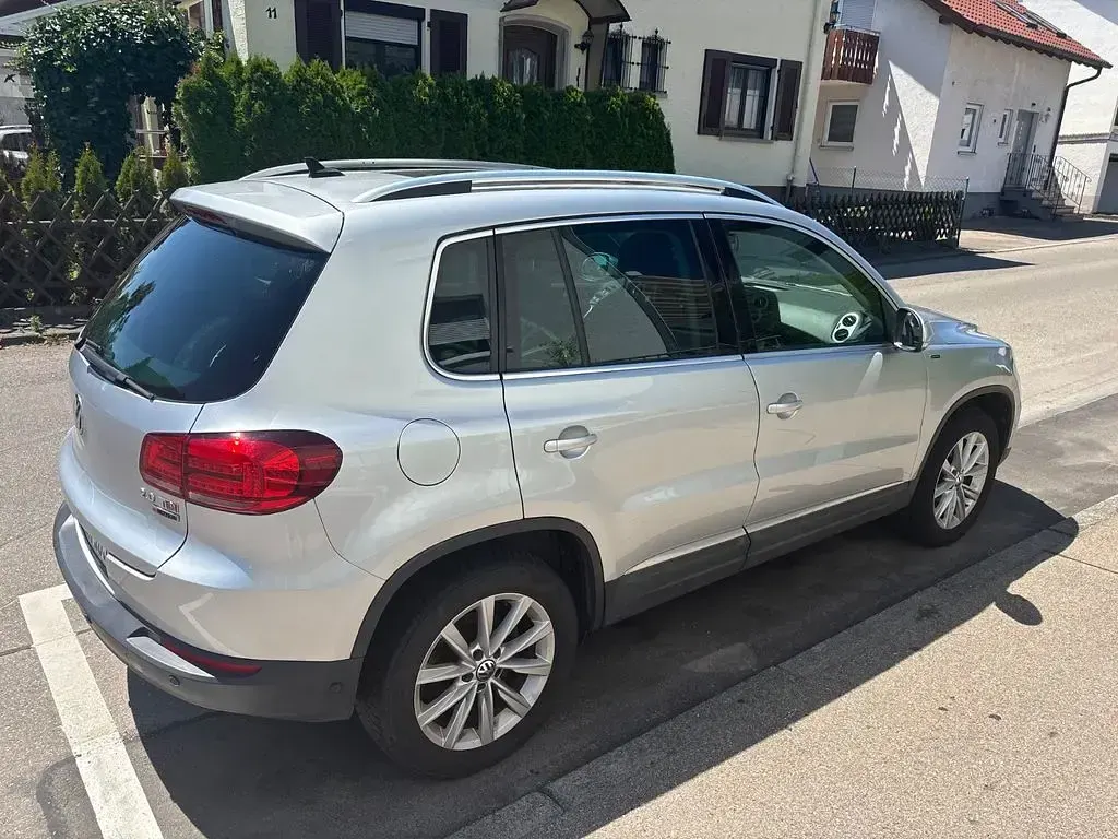 Gebraucht VW Tiguan 150 PS (110 kW) 2015 Silber SUV