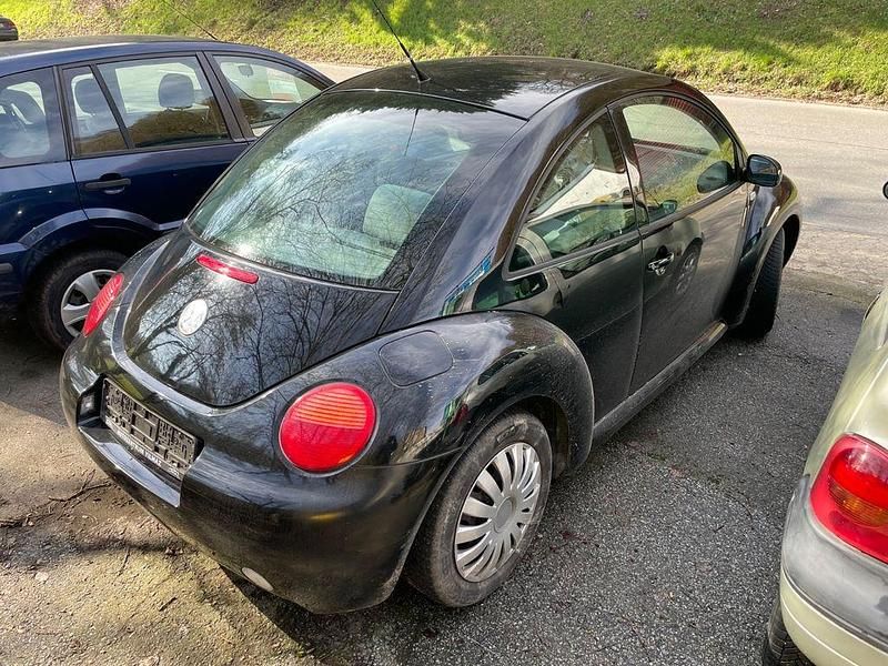 Gebraucht VW New Beetle 102 PS (75 kW) 2002 Schwarz Kleinwagen