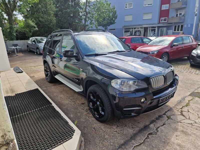 Black sapphire metallic Gebraucht 2013 BMW X5 SUV | 16.500 € (Superpreis) - Bild 1/4