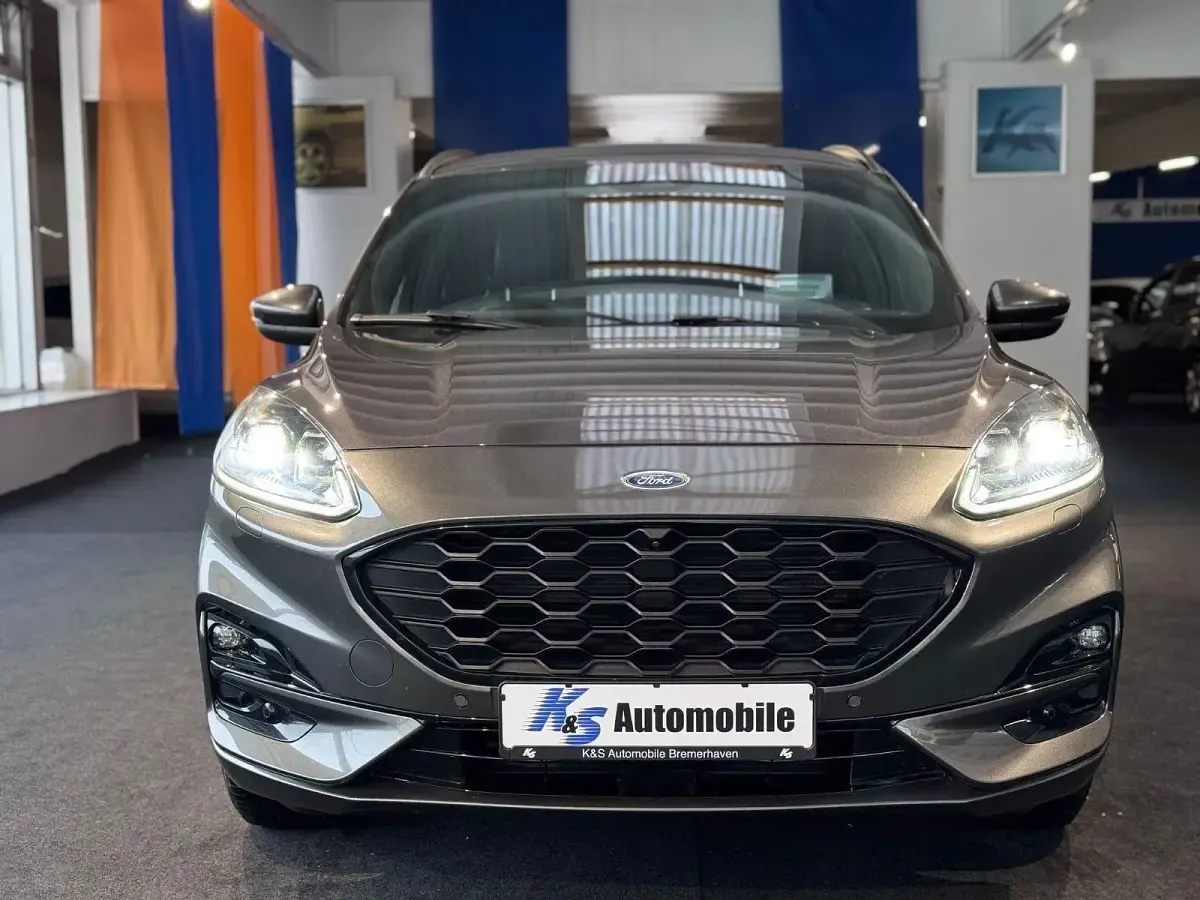 Używany Ford Kuga ST-Line X 151 KM (111 kW) 2020 Szary SUV