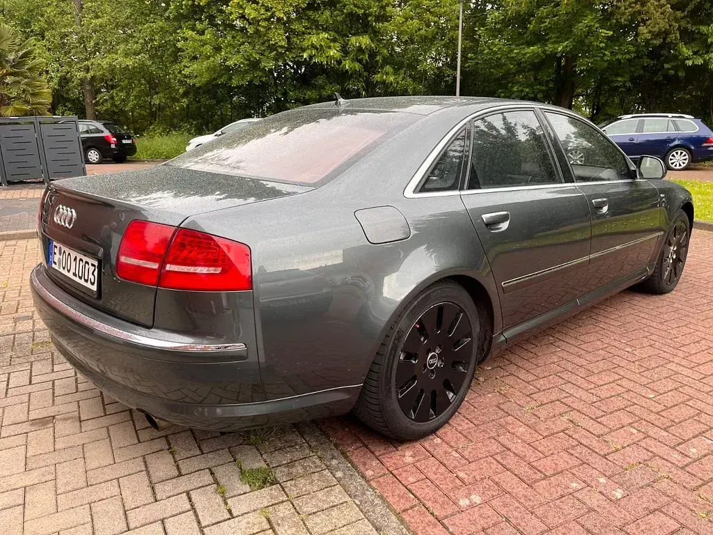 Gebraucht Audi A8 Sport 260 PS (191 kW) 2008 Grau Limousine
