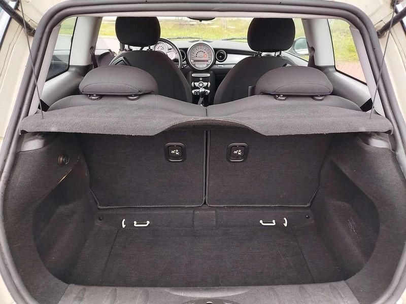 Second-hand Mini ONE 95 CP (69 kW) 2007 Hatchback