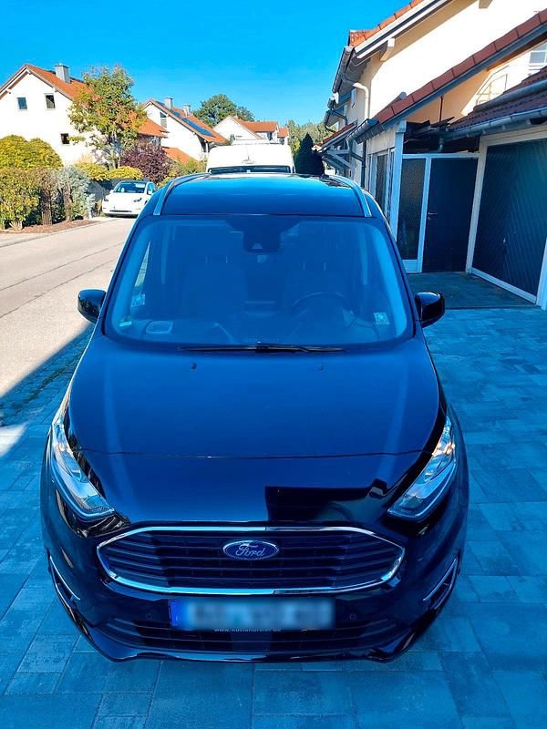 Gebraucht Ford Tourneo Connect 120 PS (88 kW) 2018 Schwarz Van / Kleinbus