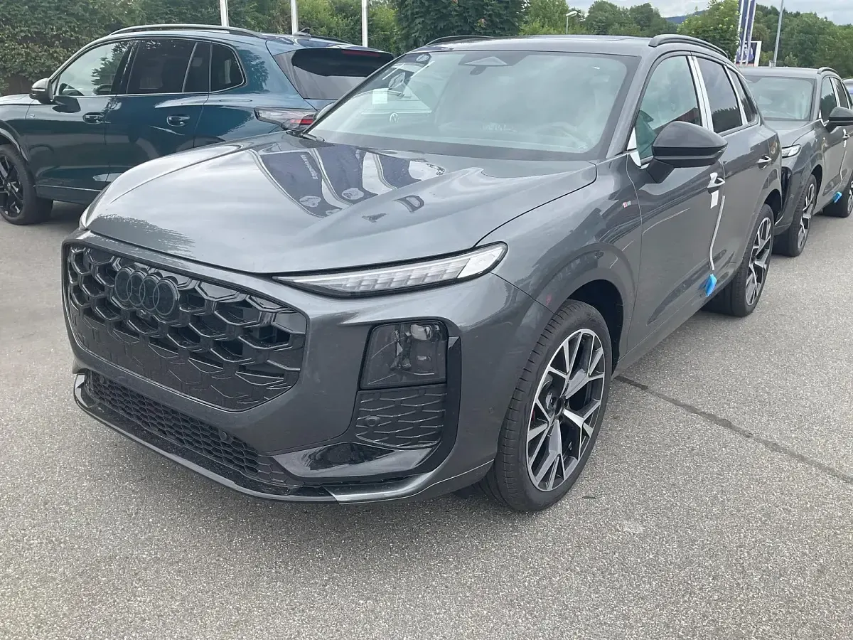 Gebraucht Audi Q3 S-Line 204 PS (150 kW) 2026 SUV