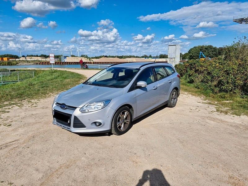 Brugt Ford Focus SYNC Edition 101 HK (74 kW) 2013 Sølv Stationcar
