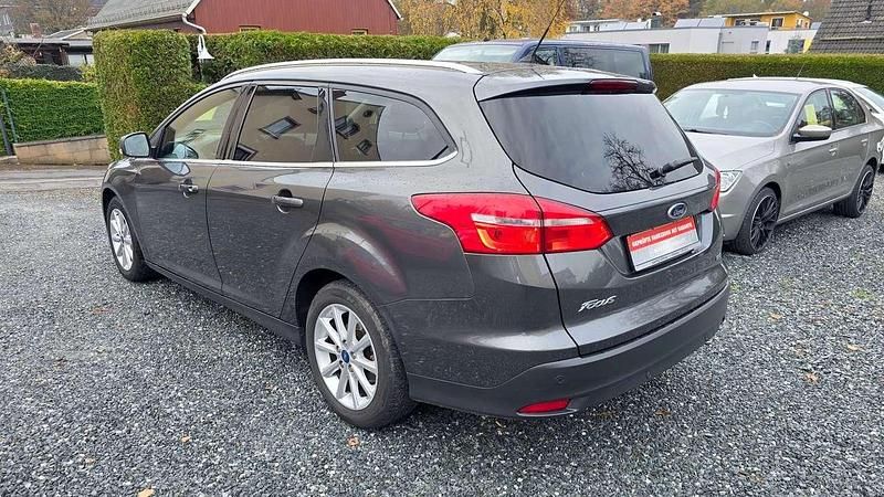 Gebraucht Ford Focus Titanium 150 PS (110 kW) 2016 Grau Kombi