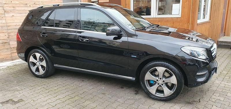 Gebraucht Mercedes GLE500 333 PS (244 kW) 2017 Schwarz SUV