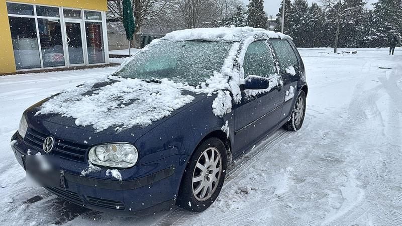Blau Gebraucht 1999 VW Golf IV Kleinwagen | 550 € (Superpreis) - Bild 1/2