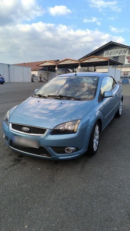 Blau Gebraucht 2007 Ford Focus Cabriolet Titanium Cabrio | 1.999 € (Superpreis) - Bild 1/4