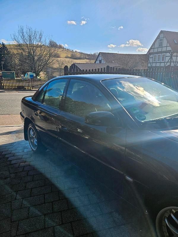Gebraucht Opel Omega 144 PS (105 kW) 2003 Schwarz Limousine