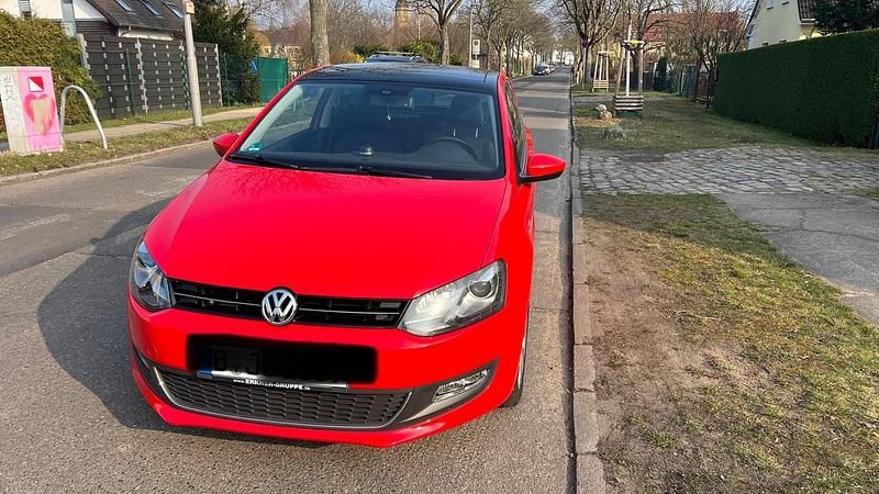 Gebraucht VW Polo Life 90 PS (66 kW) 2013 Rot Kleinwagen