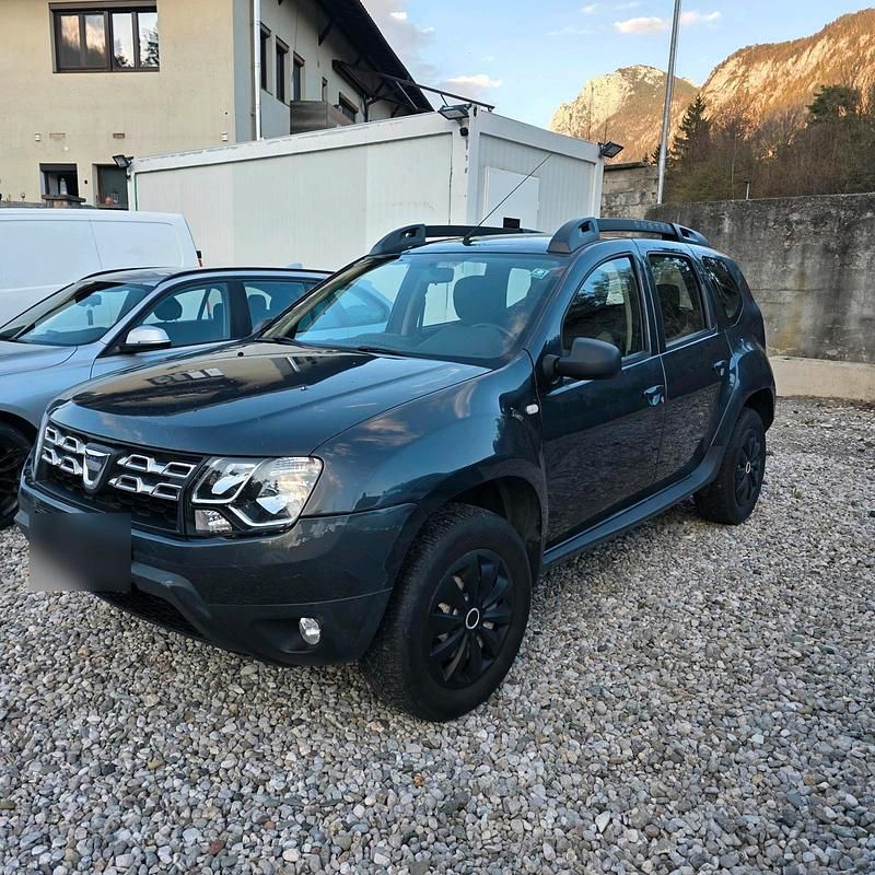 Gebraucht Dacia Duster 114 PS (83 kW) 2016 Grün SUV