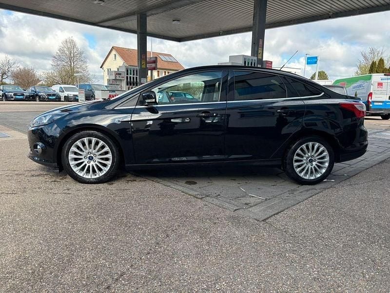 Gebraucht Ford Focus Titanium 140 PS (102 kW) 2011 Schwarz Limousine