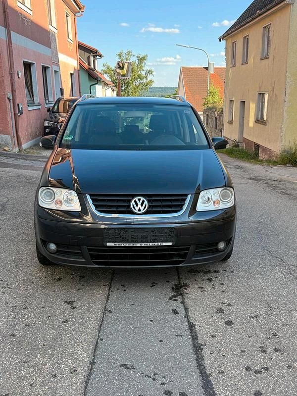 Schwarz Gebraucht 2003 VW Touran Van / Kleinbus | 500 € (Superpreis) - Bild 1/4