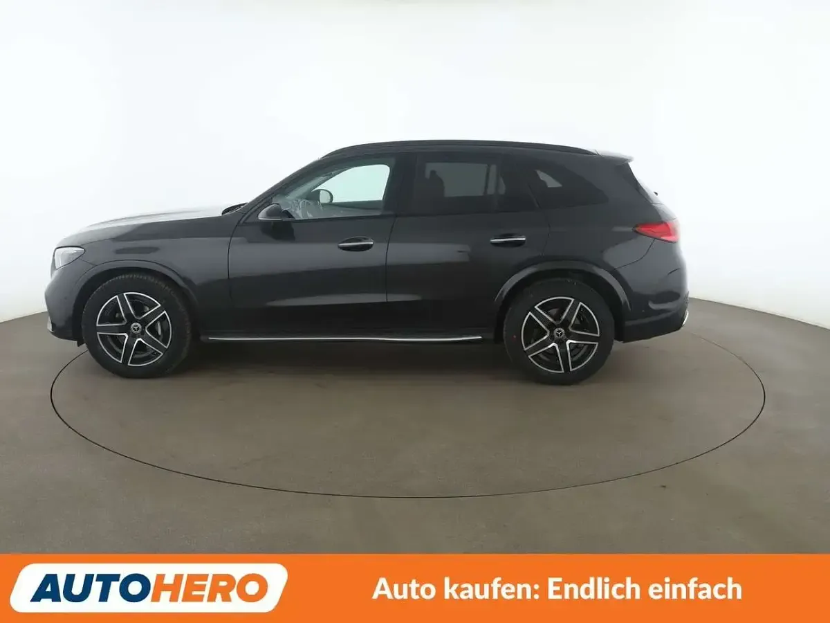 Gebraucht Mercedes GLC220 AMG line 220 PS (161 kW) 2024 Graphitgrau SUV